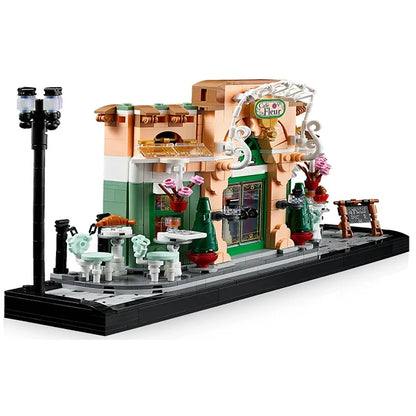 LEGO ICONS - French Cafe - - Fat Brain Toys - US 9608